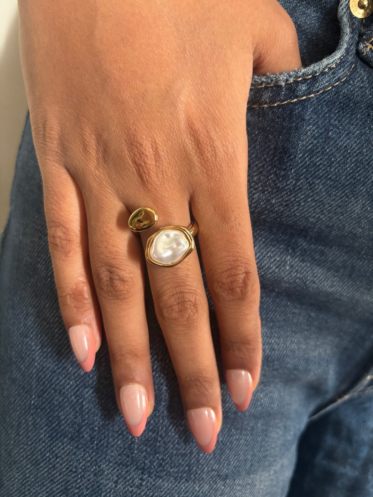 Claudia Pearl Ring (Size-8)