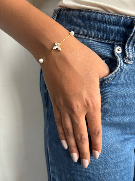 Clovia Studded Bracelet