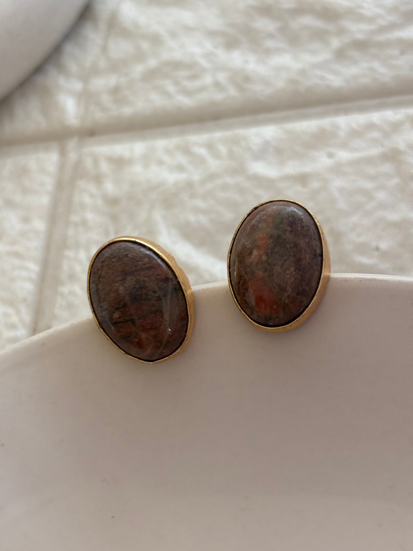 Pebble Natural Stone Studs Brass