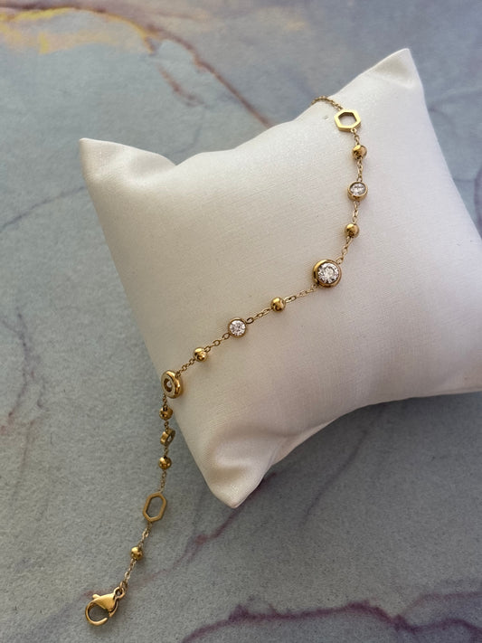 Ellora Pull up Bracelet