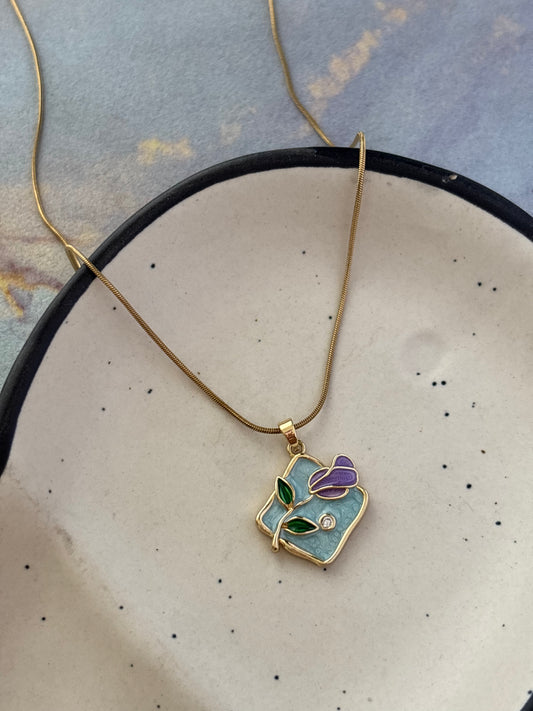 Tulip Necklace
