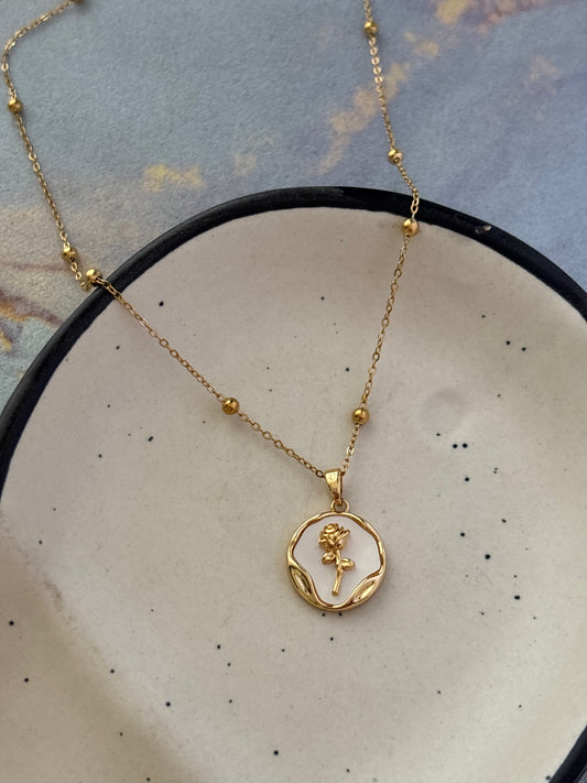 3D MOP Rose Necklace
