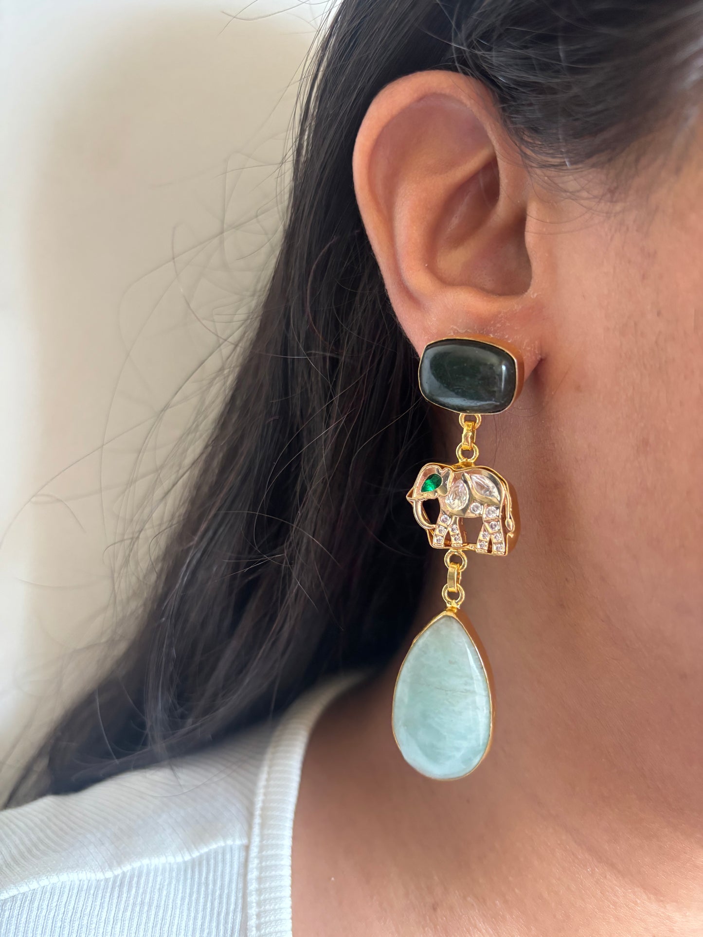 Elenor Fusion Dangler Brass