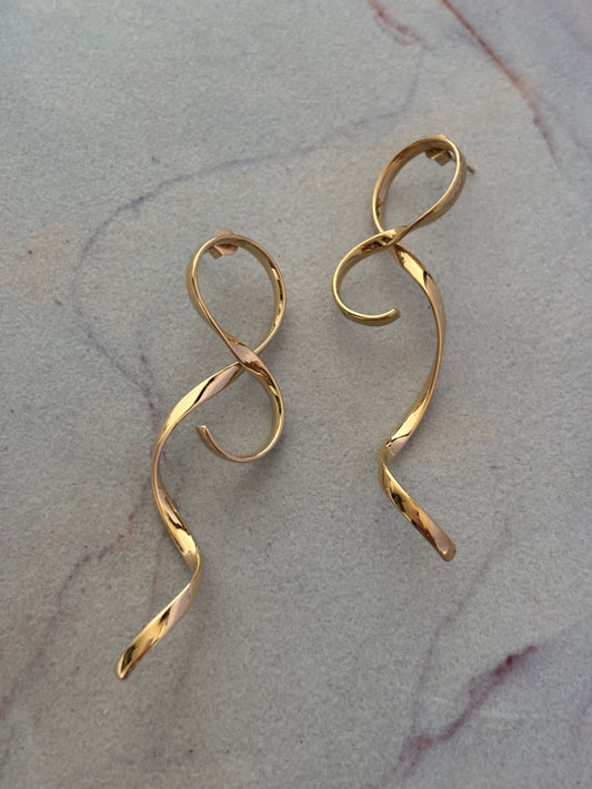 Olivia Statement Earring