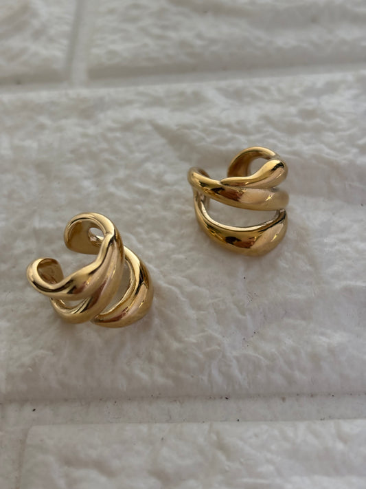 Dew Earcuff