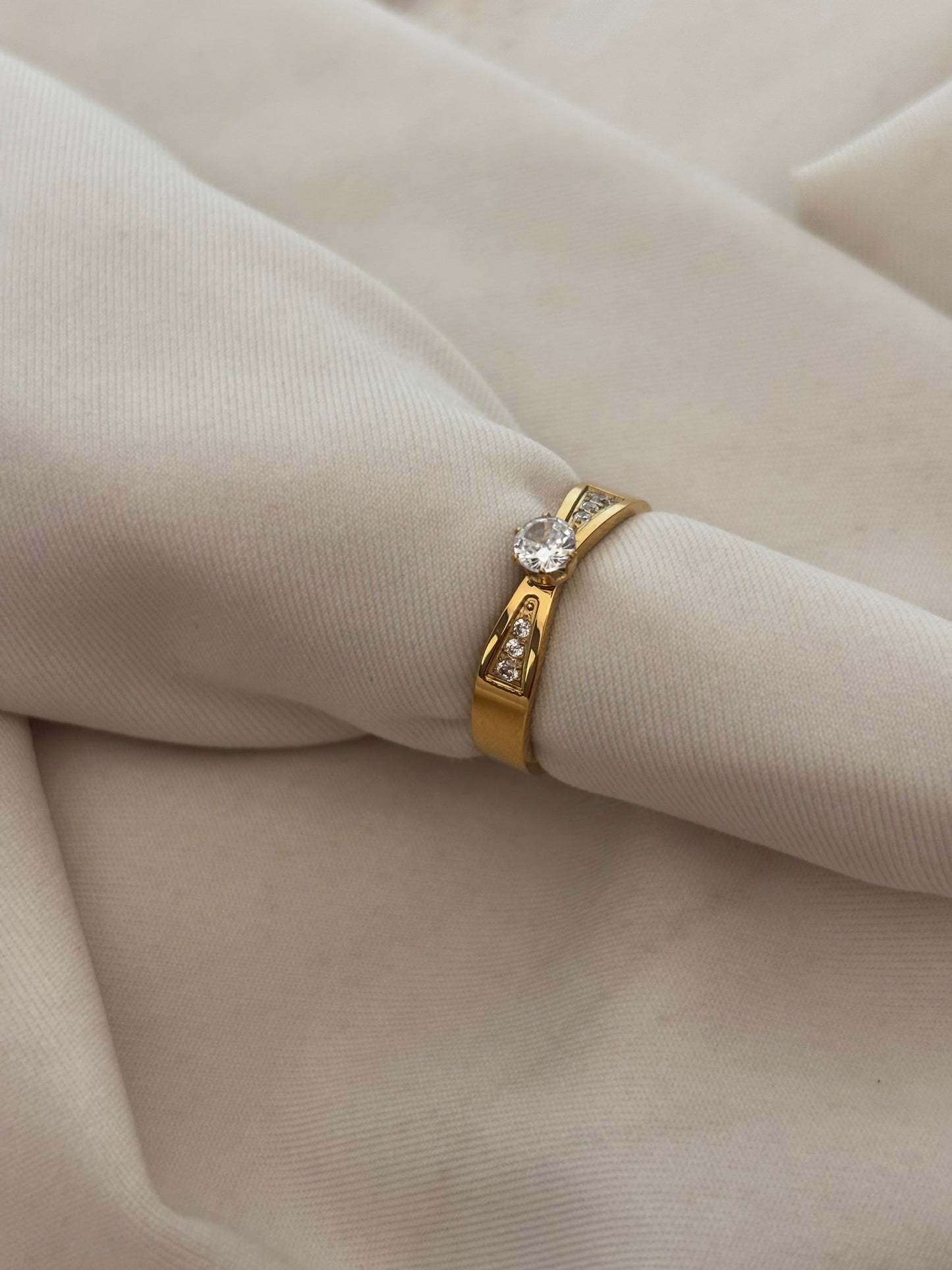 Queen Diamond Ring
