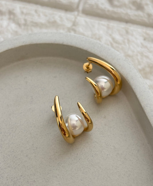Pearlie Earring