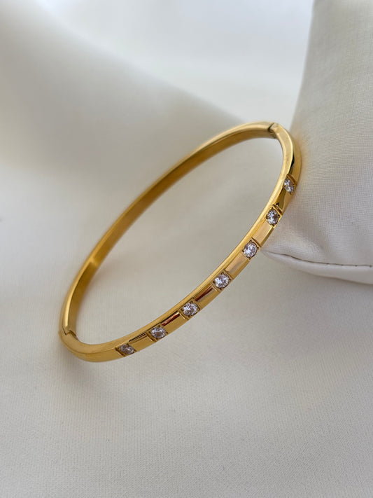 Meraki Gold Studded Bracelet