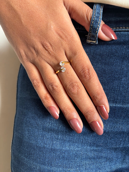 Dancing Diamond Ring