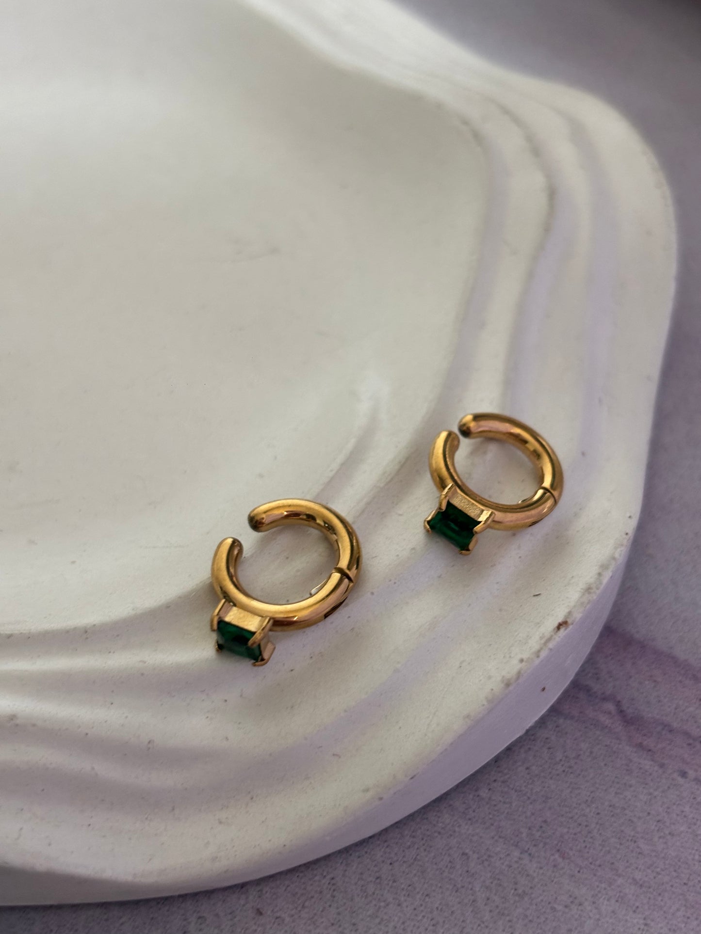 Emma Earcuff
