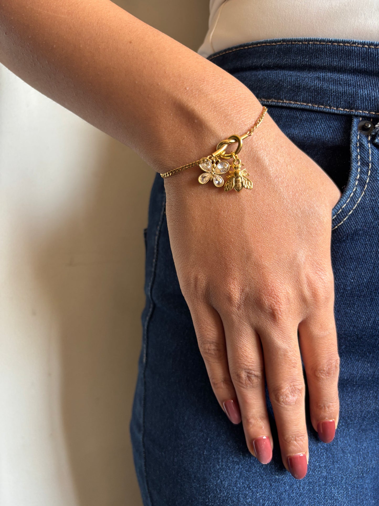 Bliss Bee Charm bracelet