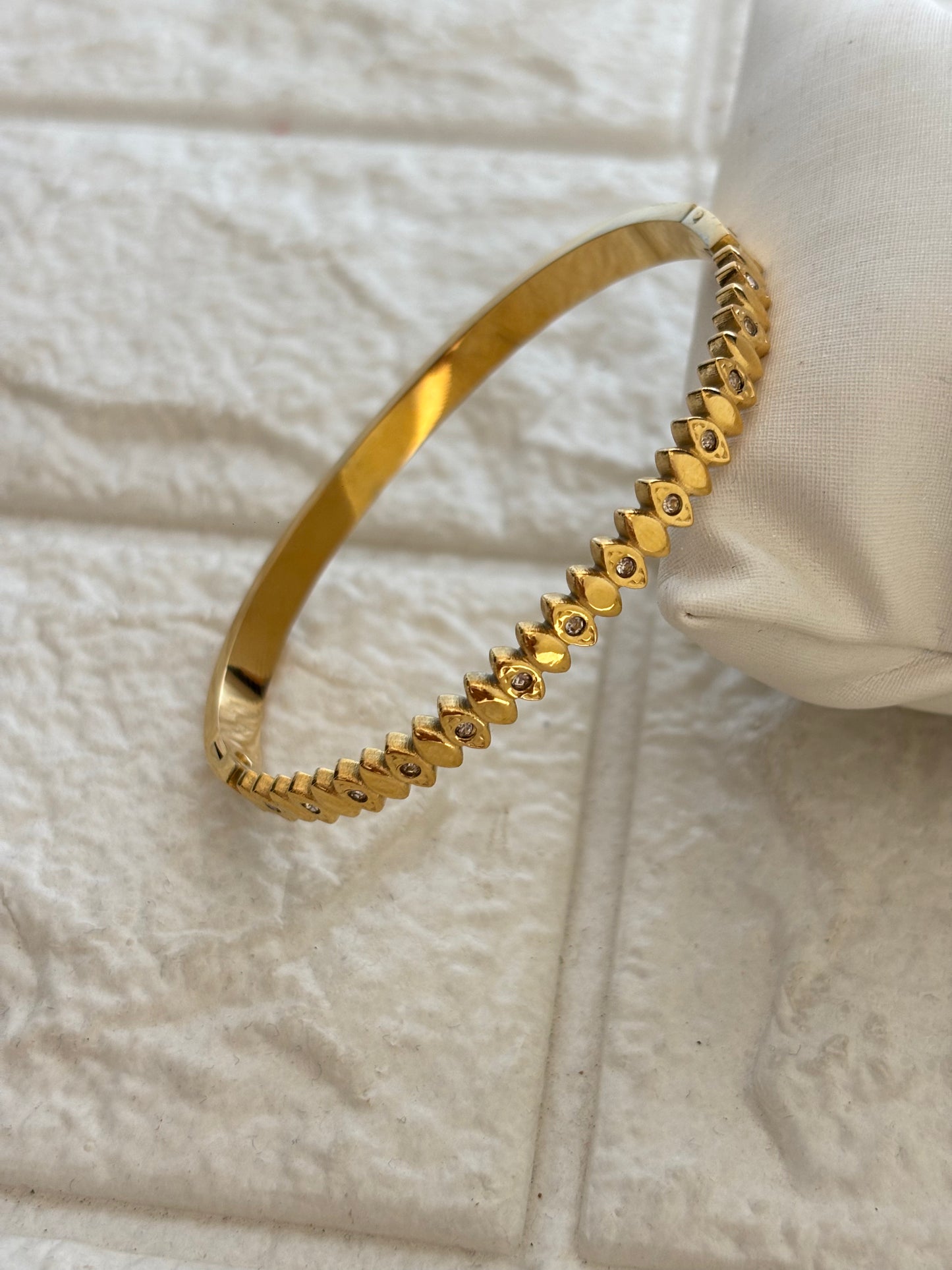 Signature Chic Bracelet Stack