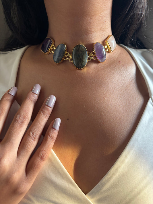 Queen Of Heart Choker Set- Brass