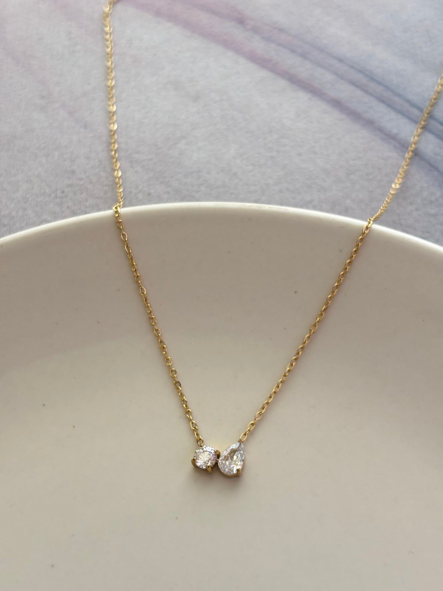 Mini luxe Solitaire Necklace