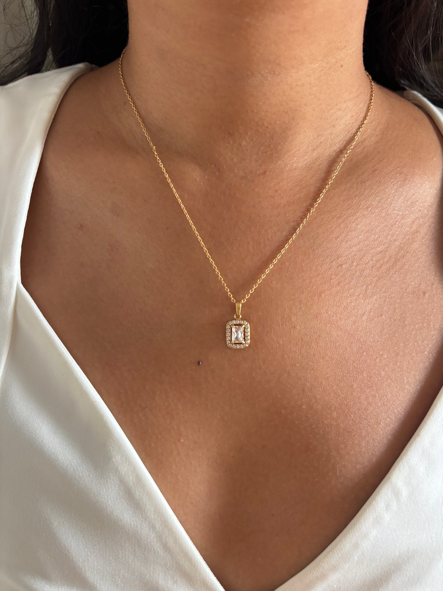 Emerald Halo Studded Necklace