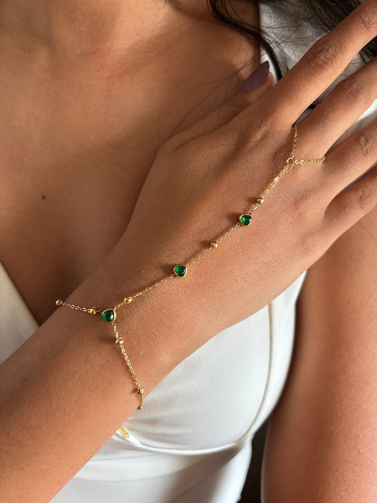 Emerita Heart Hand Chain