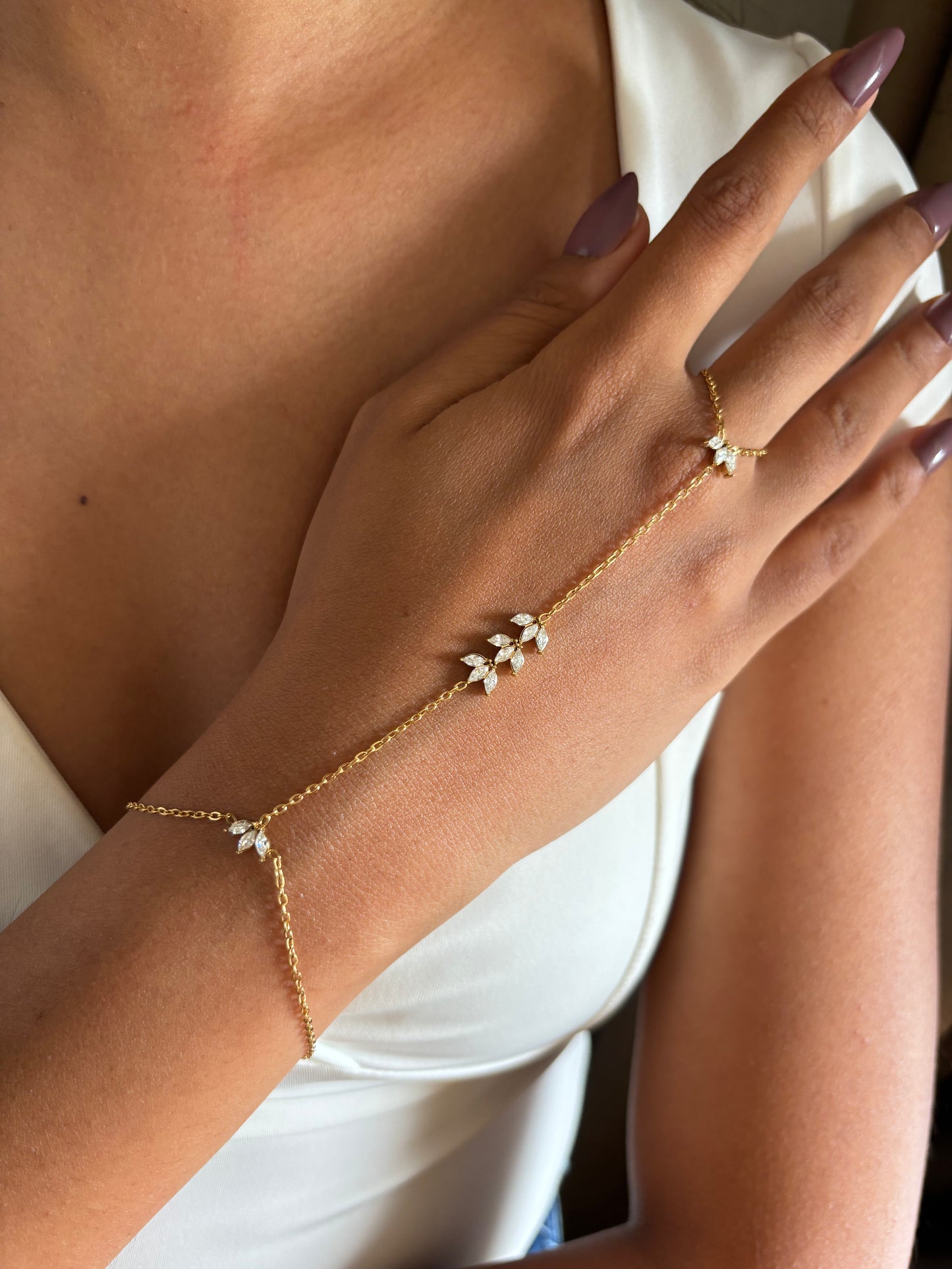 Clear Tulip Hand Chain