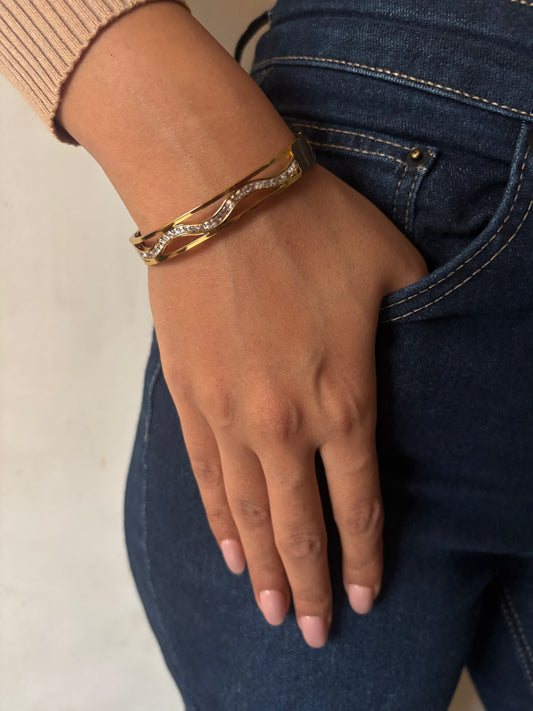 Signature Chic Bracelet Stack