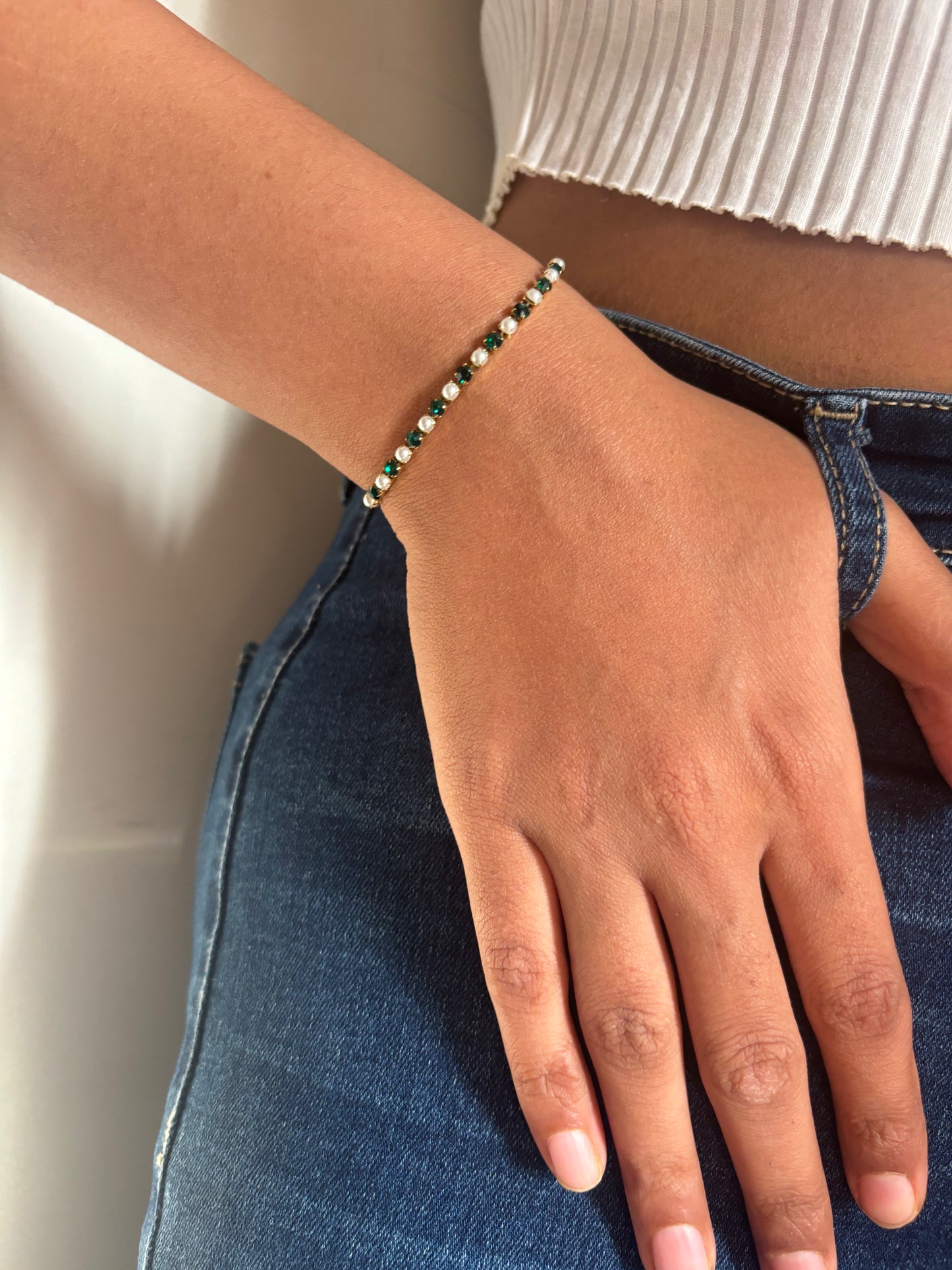 Pearl-Emerald Pull up Bracelet