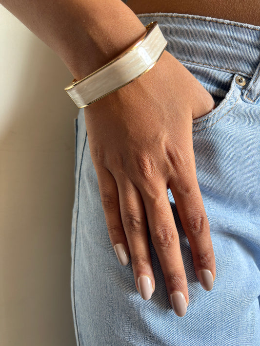 Milky Squircle Bracelet- Brass